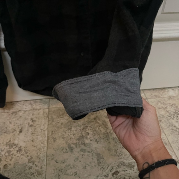 Kenneth Cole button down - Picture 4 of 4